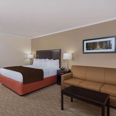 Americinn By Wyndham Janesville Exterior photo
